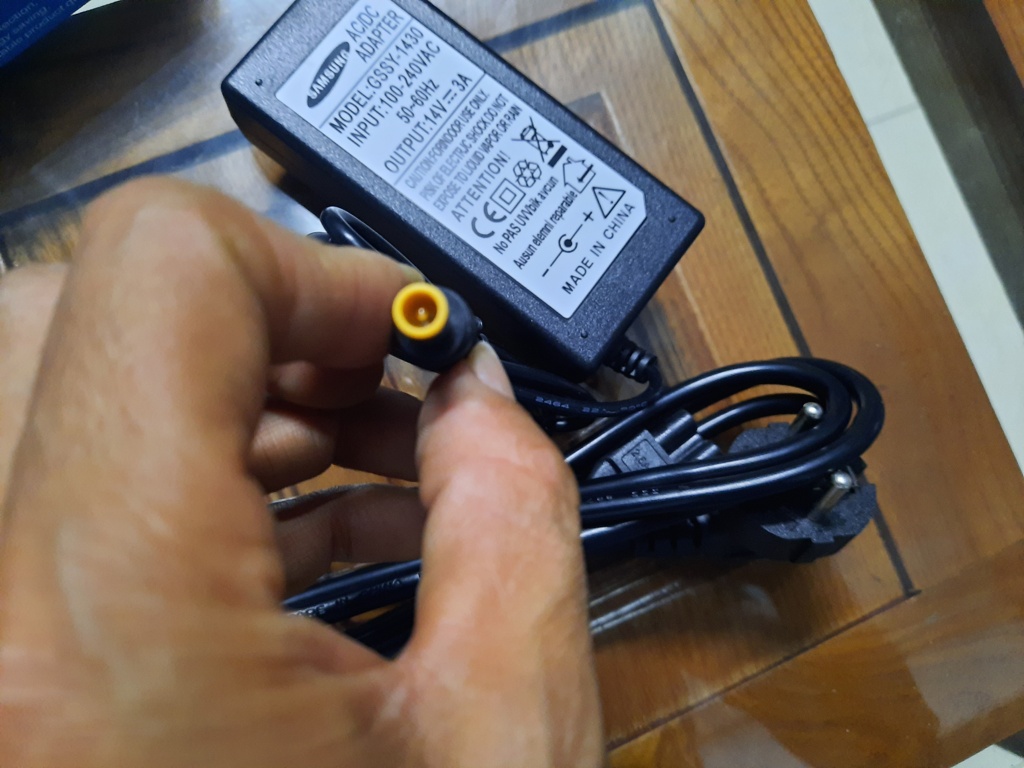 Adapter dành cho màn hình LCD Samsung 14V-3A chân kim (sạc màn hình samsung)