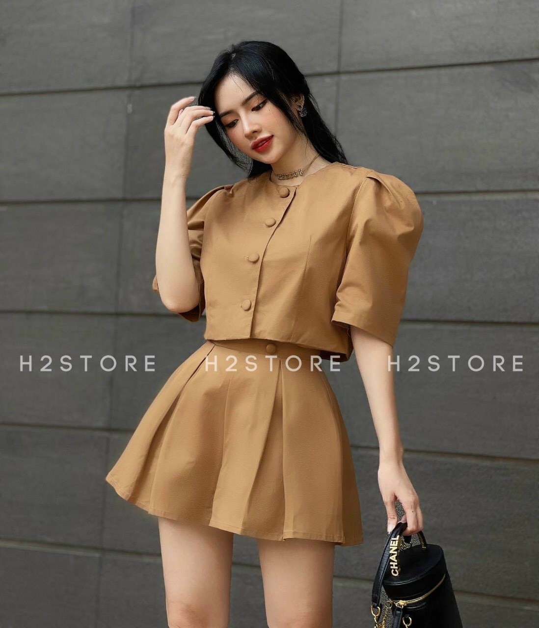 Sét bộ nữ đi chơi, áo croptop cài nút thật, quần đùi ống rộng
