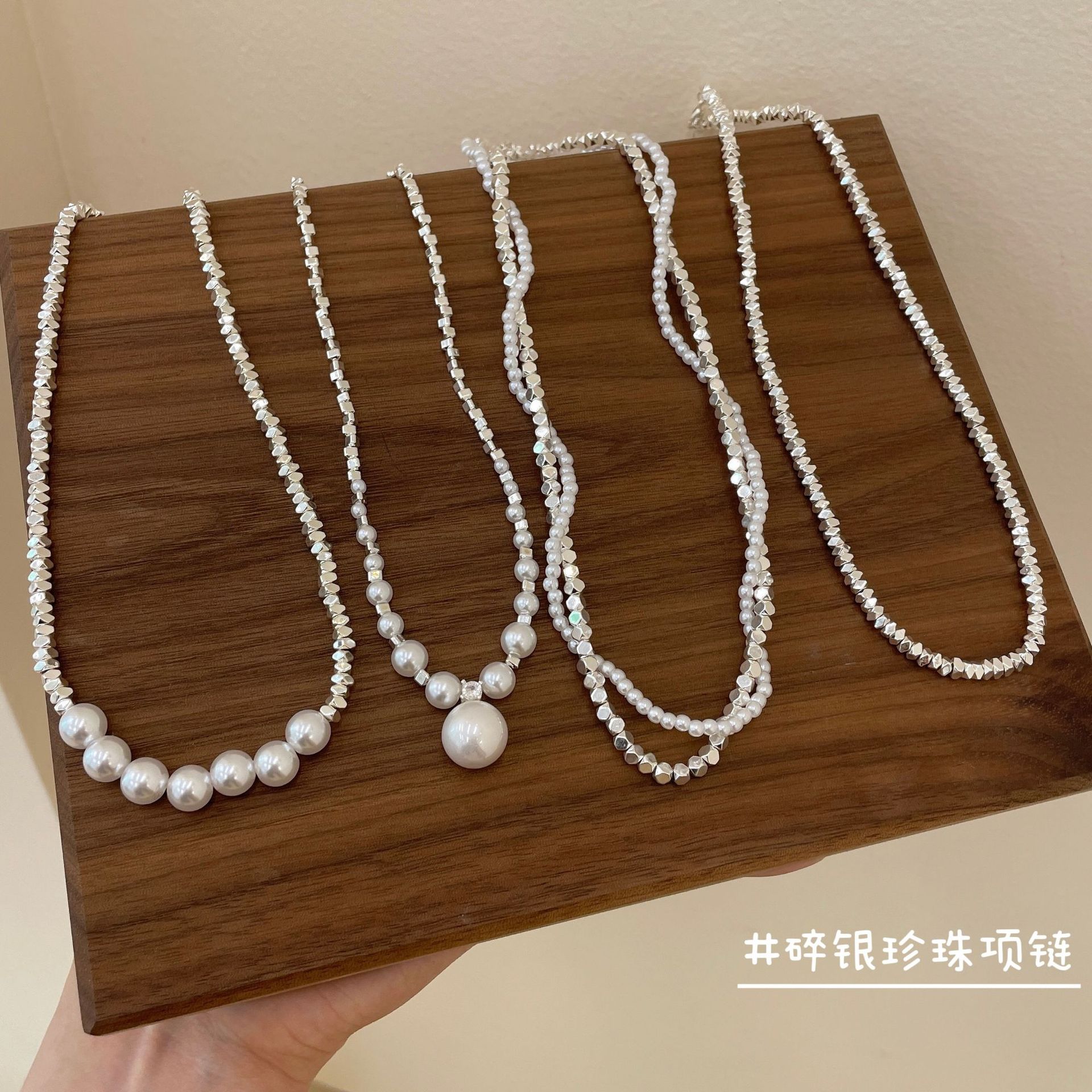 [ Giao Hàng Nhanh ] Mùa Hè Thích Hợp Vòng Cổ Ngọc Trai Bạc Vỡ Hợp Thời Trang ins Thiết Kế Sang Trọng Nhẹ Nhàng, Cảm Giác Cao Cấp, Vòng Cổ Xương Đòn Linh Ho