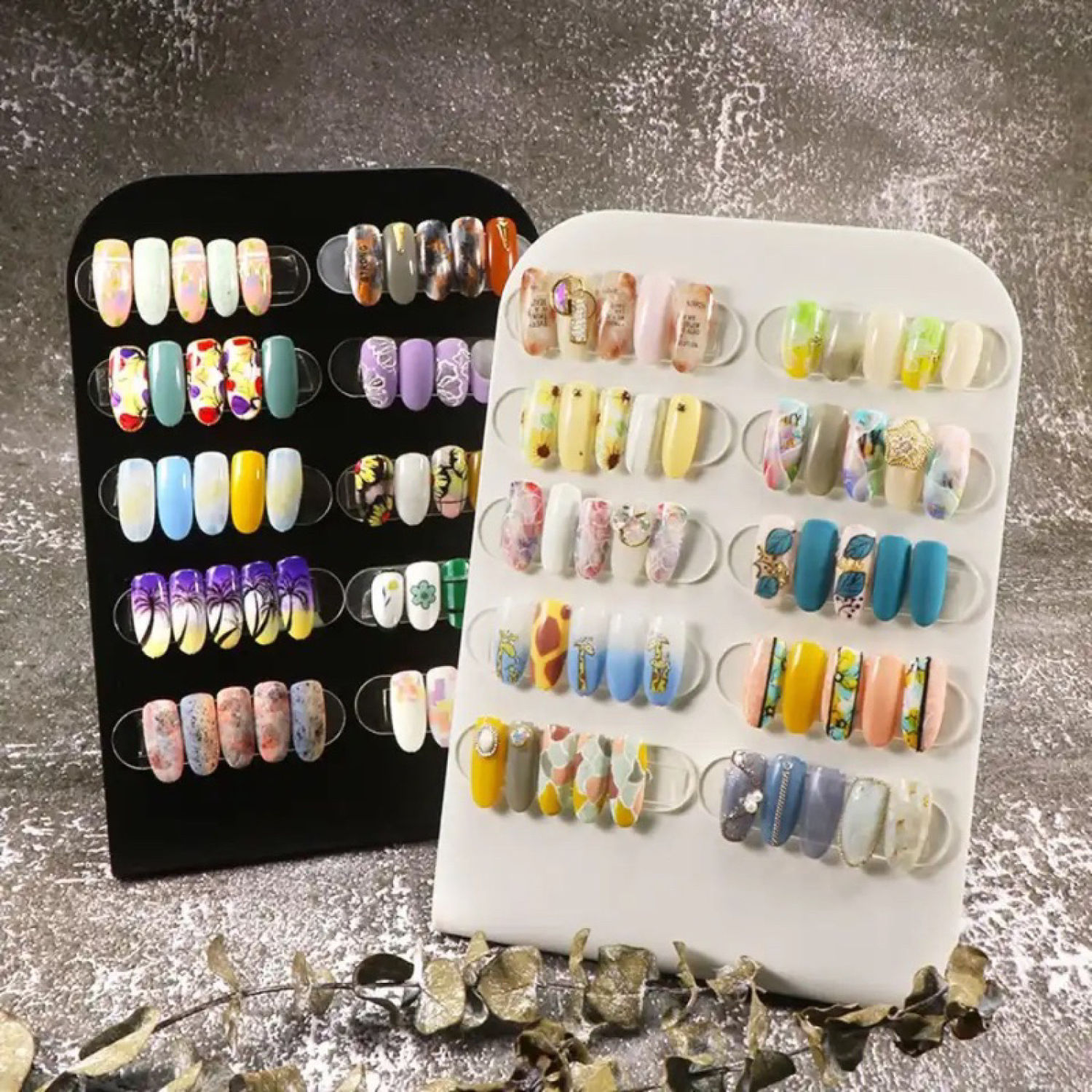 Bảng trưng bày móng nail bằng mica, bảng nail, bảng mica Nail