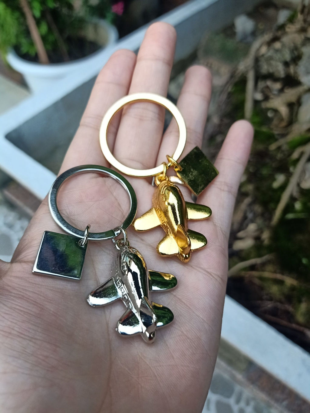Móc khóa inox, móc khóa đồ chơi đẹp, móc khóa máy bay, móc treo trang trí xe, balo, túi xách hay vali du lịch...