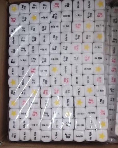 Cục xúc xắc lắc xí ngầu bàn nhậu