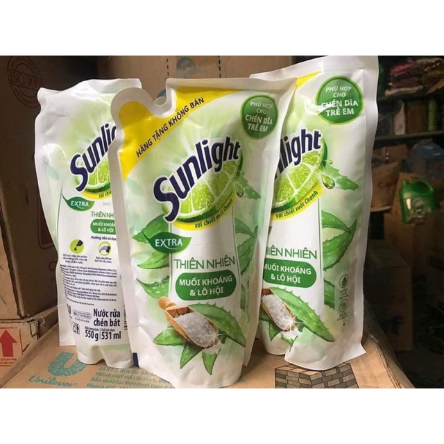 Nước rửa chén sunlight 550ml - sunlight thiên nhiên mùi lô hội và muối khoáng. hàng khuyến mãi của sunlight