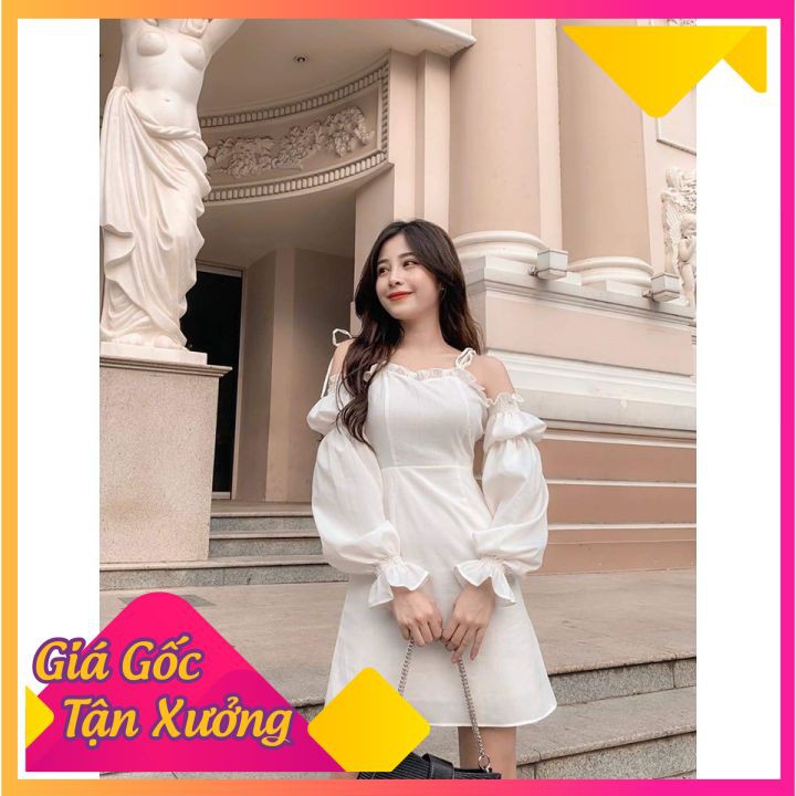 Đầm trắng trễ vai dạo phố so cute