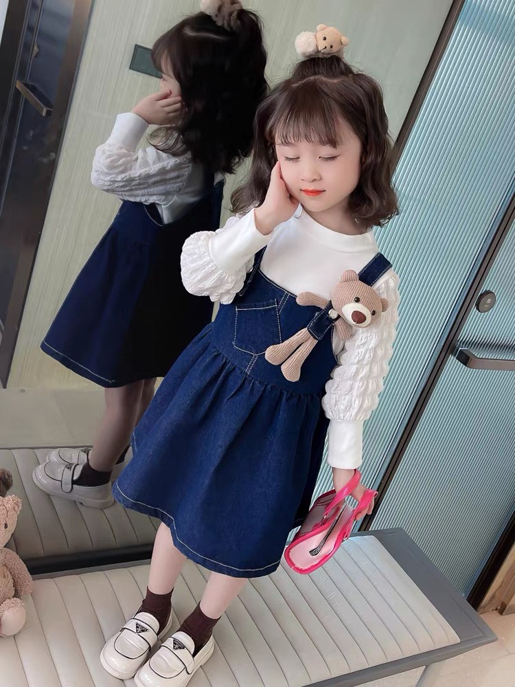 Đồ bộ bé gái - Set váy yếm bò trơn phối áo xốp tay dài đèn lồng xinh xắn cho bé từ 7-18 kg - DUCK KIDS - Set váy yếm cho bé gái - Set yếm tết cho bé gái