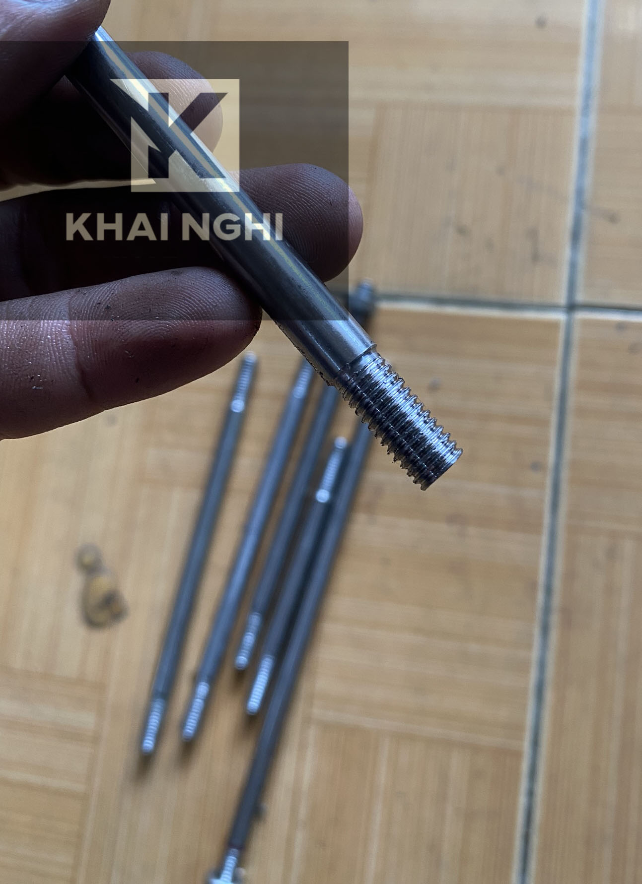 Thanh trục thép không gỉ 304 đường kính 8 ly ren - taro 1 đầu hay 2 đầu M8x1.25 chiều dài trục 25cm