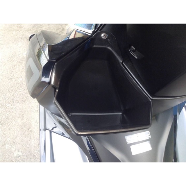 Hộc đựng đồ airblade gắn được cho dòng xe ab 2020 đến ab 2023