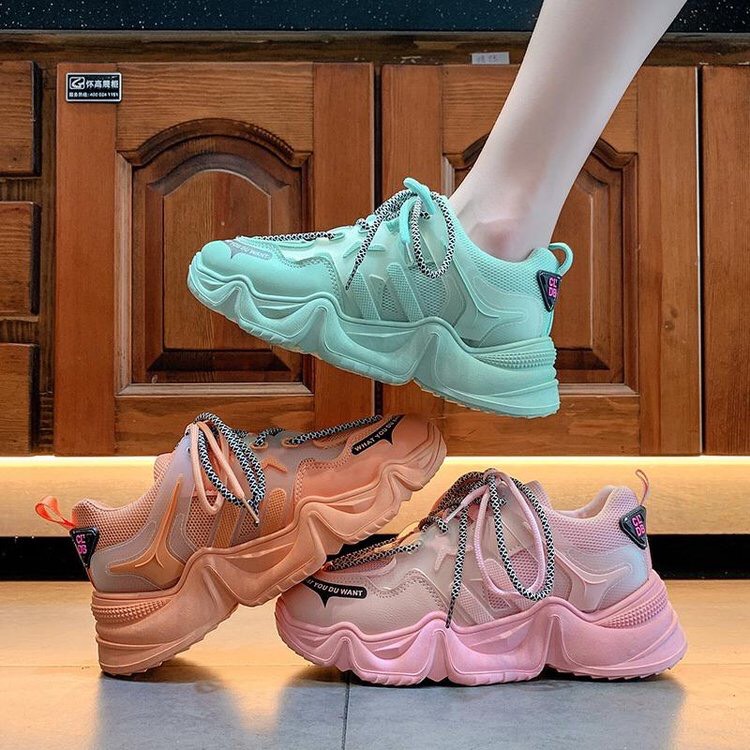 Giày thể thao nữ CLDB có 3 màu hồng, cam & xanh lá , chất da phối lưới cao cấp, độn đế cao, dây kép, thời trang Hàn Quốc năng động, cá tính , đẹp, giá rẻ , sử dụng đi học, đi làm, đi chơi , là mẫu giày nữ sneaker hot 2023