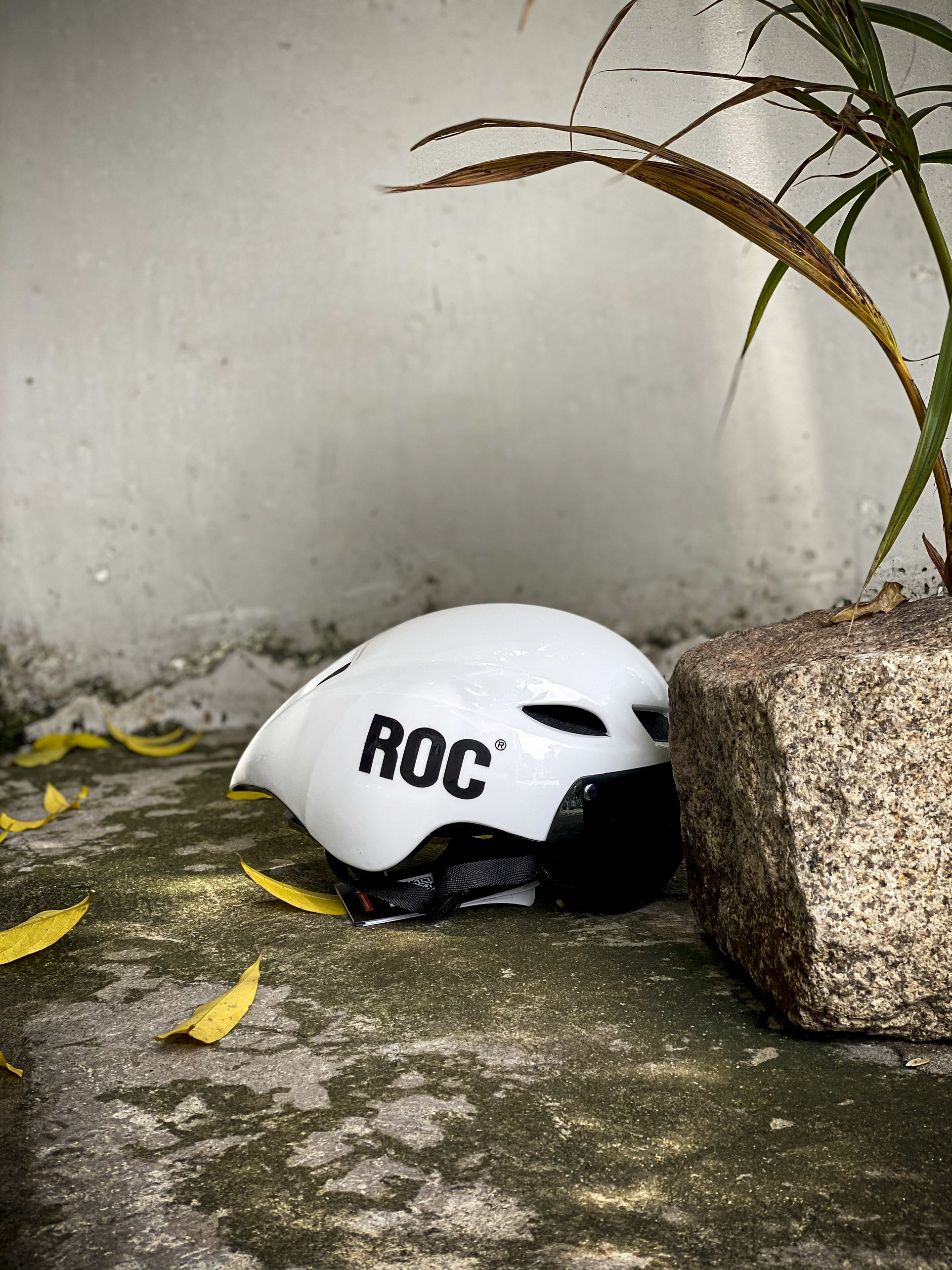 Nón thể thao roc r16 màu trắng bóng chính hãng giống poc 01 2023