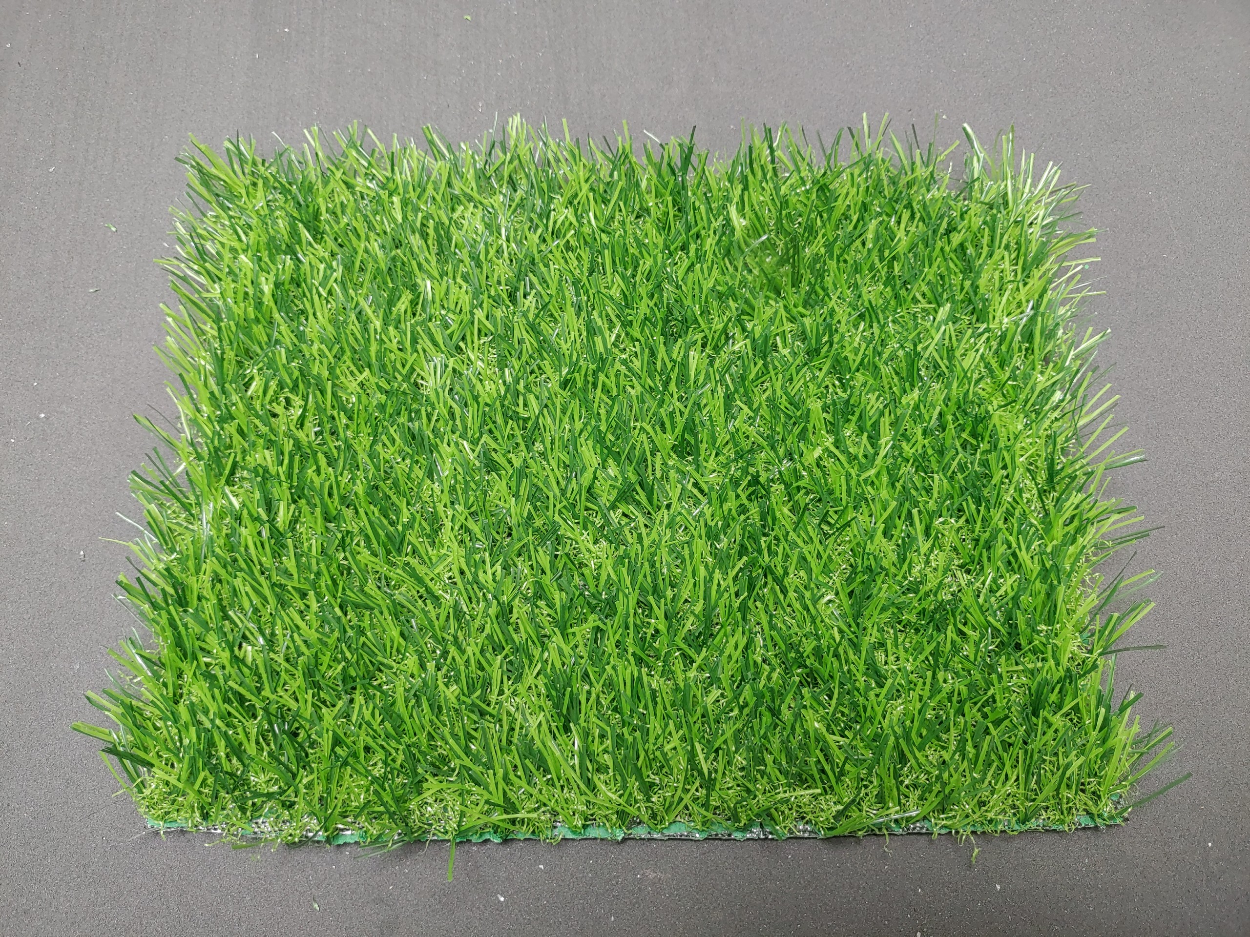 Cỏ nhân tạo - cỏ nhân tạo sân vườn, cỏ lót sàn Vinagreen,  kích thước 30x30cm