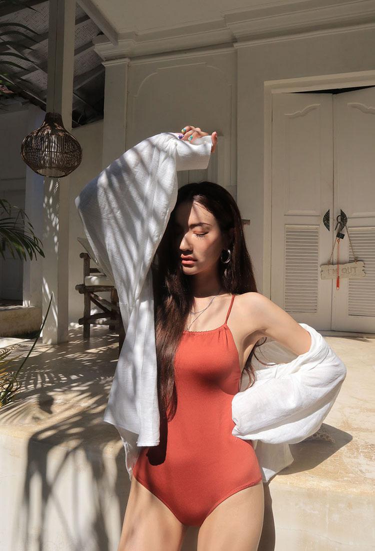Monokini cam đất buộc dây lưng