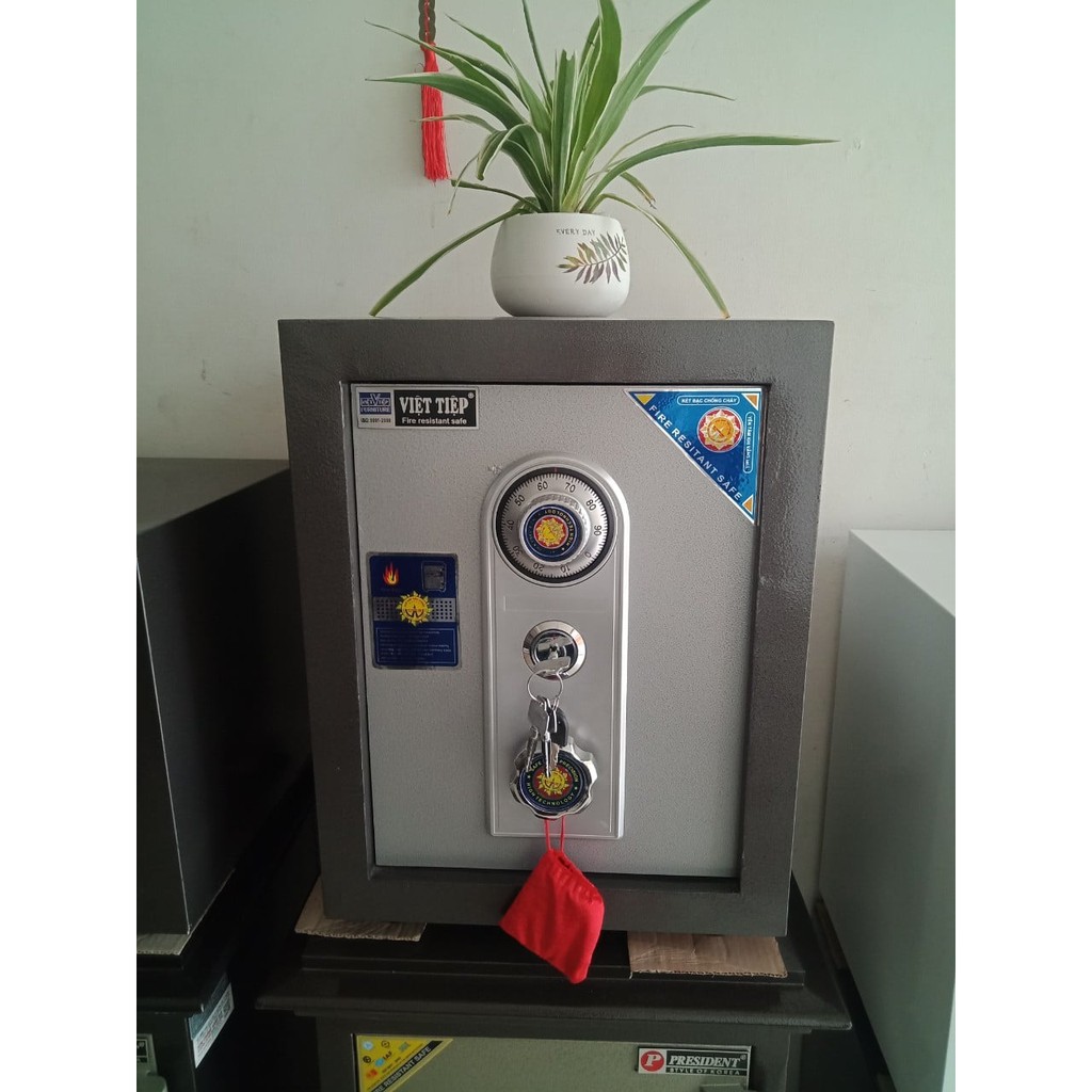 Két sắt mini k25 cơ
