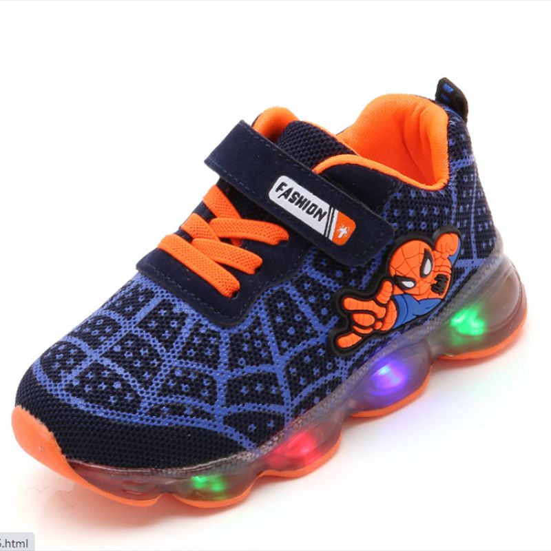 [HCM](SIZE 31-36) Giày thể thao siêu nhận nhện có đèn led quai dán ngang tiện lợi thiết kế lưới thoáng khí giày sneaker giày đèn giày phát sáng Spider man GD001