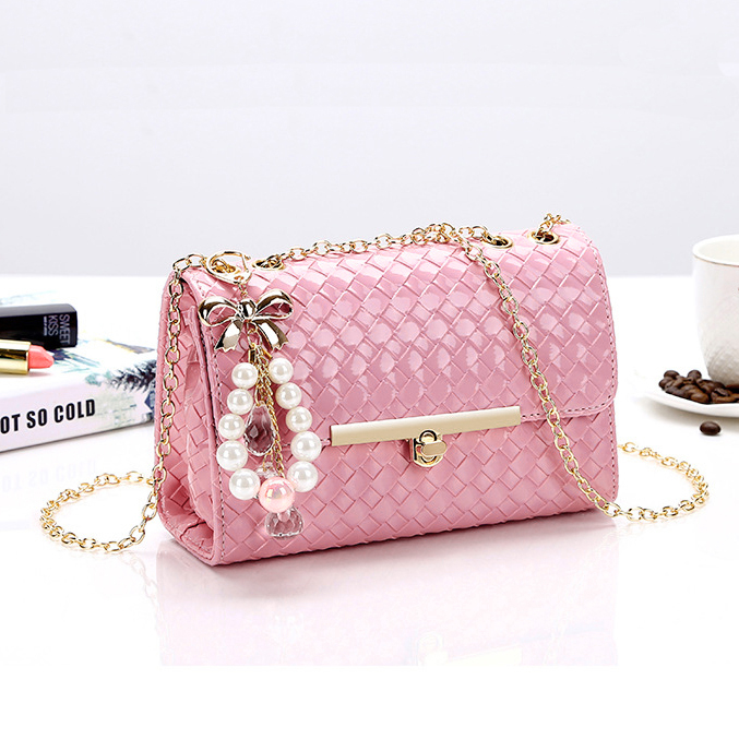 Túi Đeo Chéo T-22 Caro Khóa Gài Màu Hồng Phấn