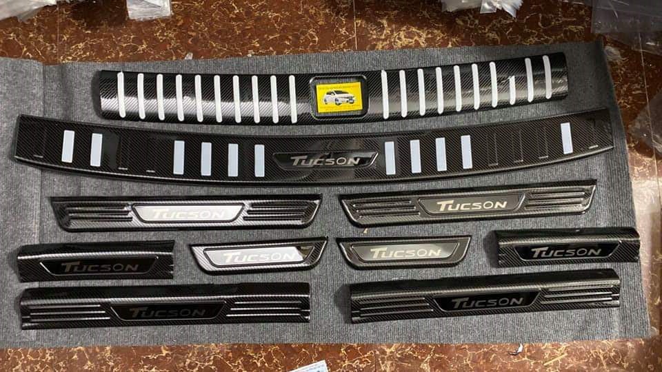 Ốp bậc trong, bậc ngoài, chống trầy cốp trong, cốp ngoài vân CACBON xe Tucson 2016-2020
