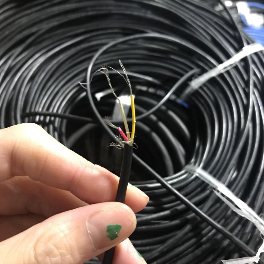 Dây điện tín hiệu chống nhiễu 3x28awg lõi đồng mạ vỏ màu đen