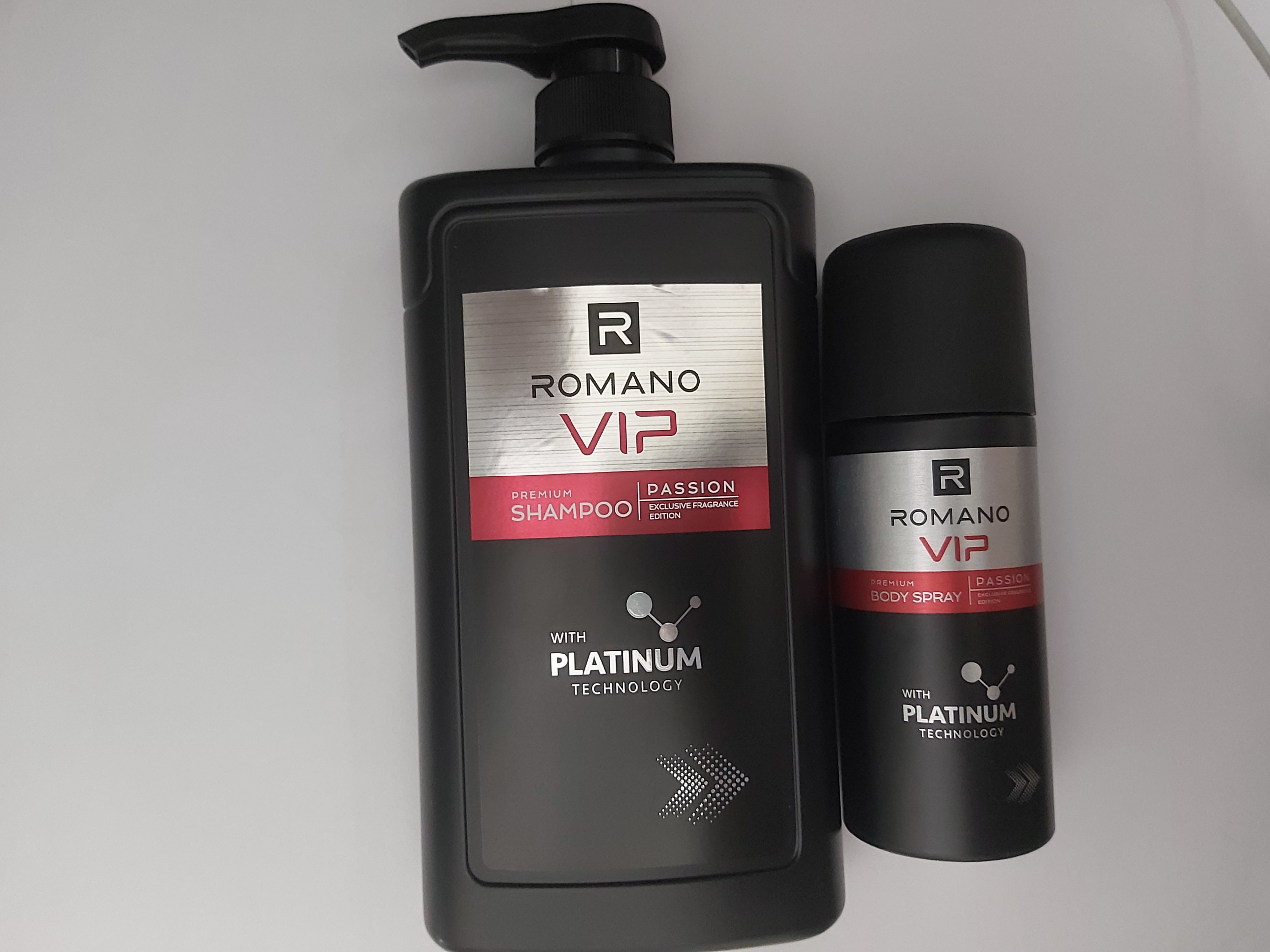 Combo dầu gội romnano vip 650ml+xịt khử mùi vip 150ml