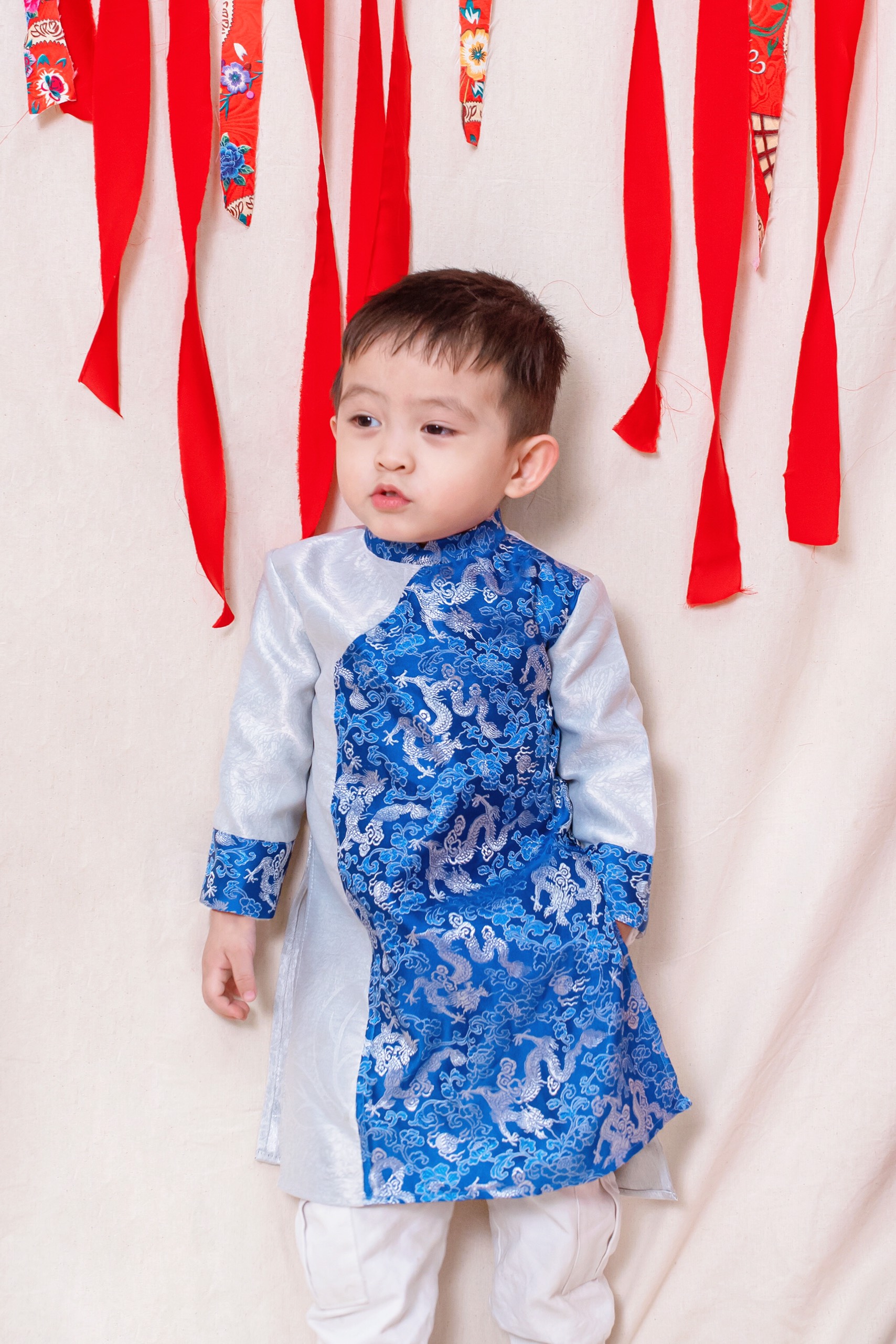 [8-35KG] Áo dài cách tân Vũ Long cho bé trai chất liệu gấm