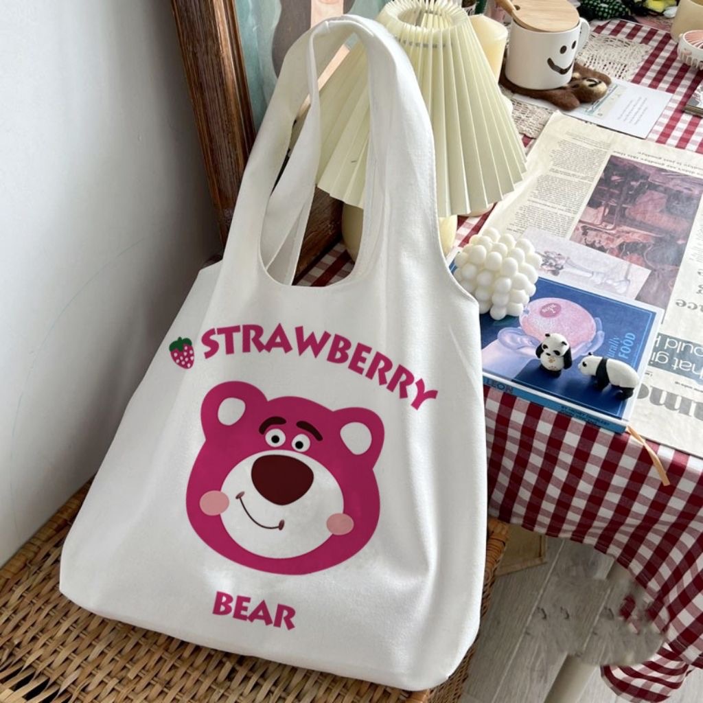 Túi gấu dâu Lotso, túi xách gấu dâu, túi canvas gấu dâu cute phong cách dễ thương đi học đi làm - Happy Home 4U