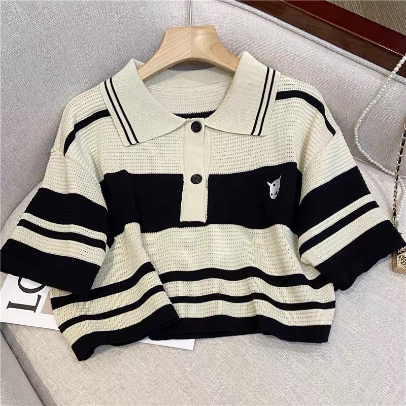 Áo croptop len dáng rộng cổ bẻ phối màu