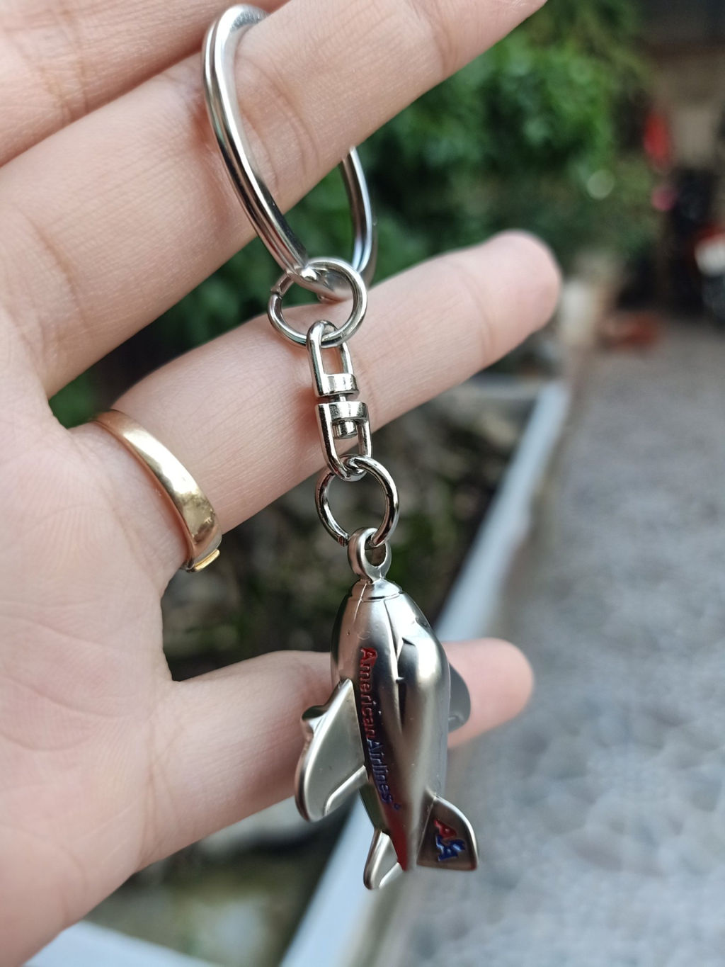 Móc khóa American, móc khóa máy bay, móc treo trang trí xe, balo, túi xách hay vali du lịch...