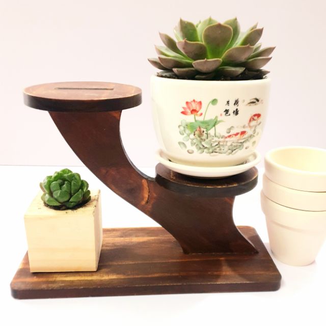 Kệ để chậu trồng cây, kệ sen đá 3 tầng bằng gỗ