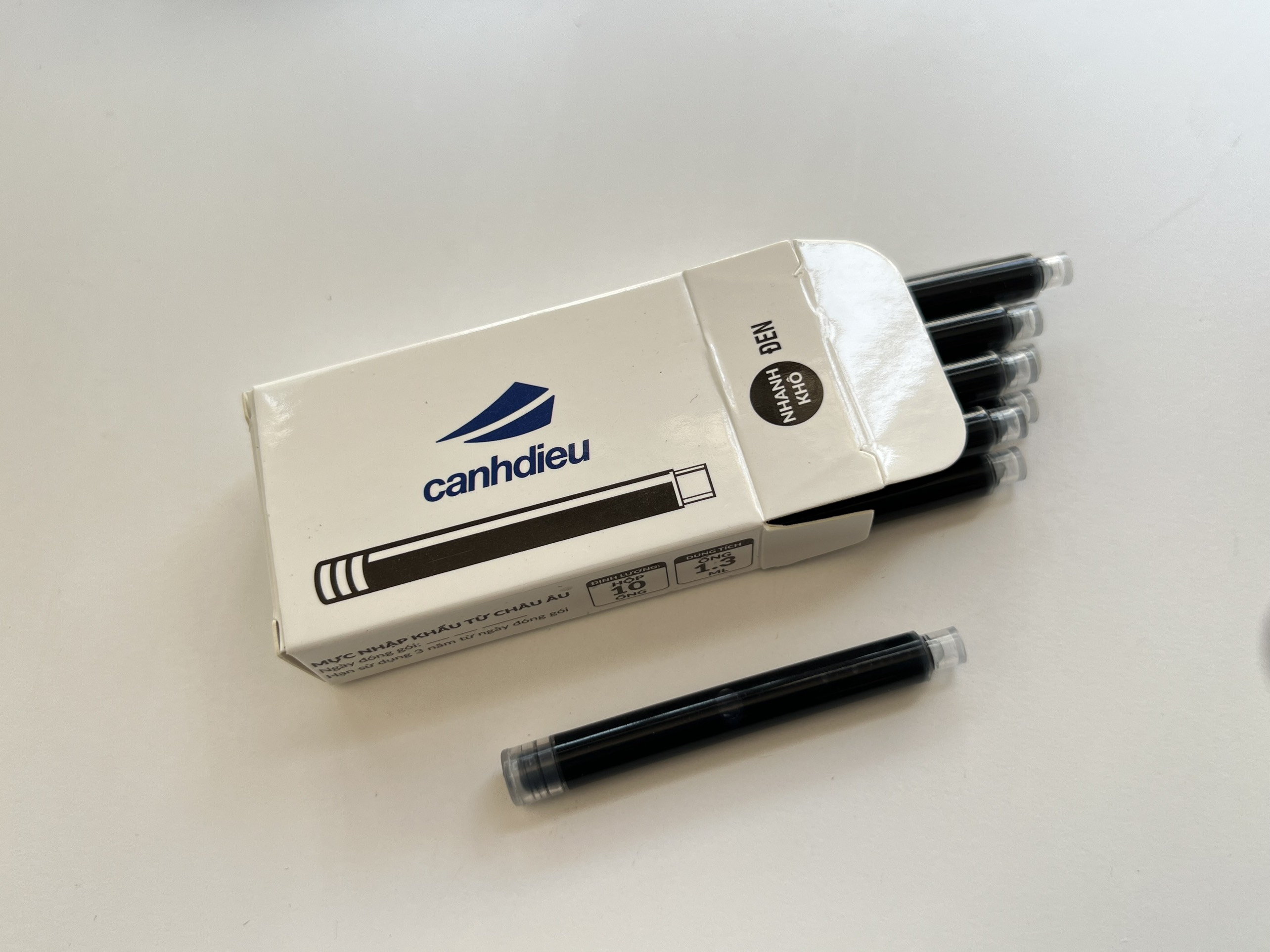Hộp mực 10 ống Cánh Diều 3,4mm - 1,3ml