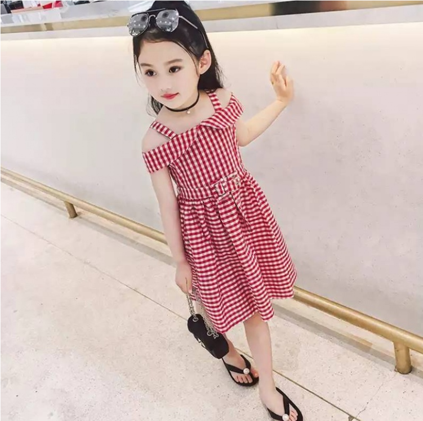 Váy công chúa cao cấp kẻ caro, hở vai, cổ lá sen, eo thắt dây đai phong cách Hàn Quốc