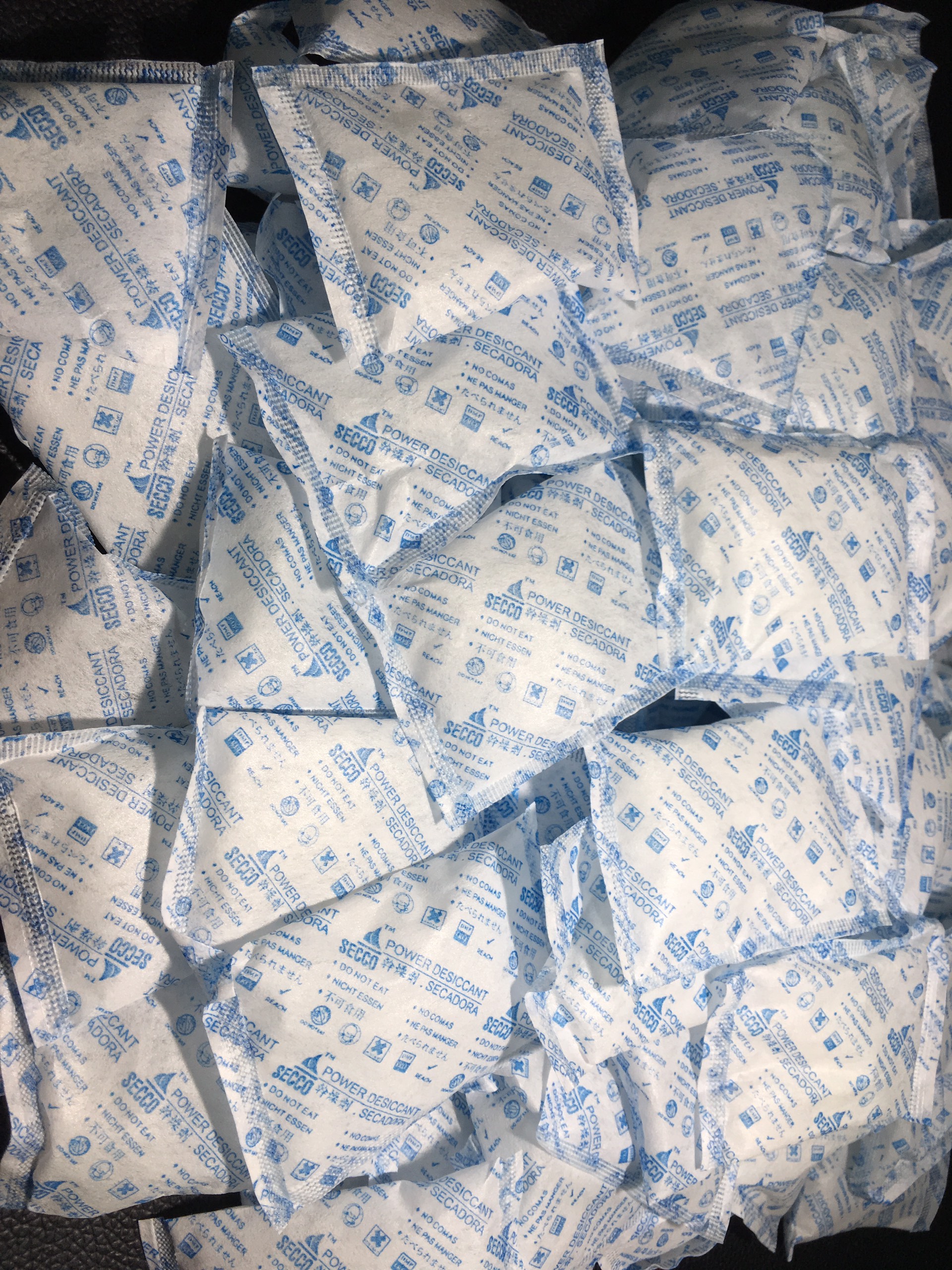 Hạt chống ẩm silica gel túi 10gr, đóng gói 100 túi = 1000gr