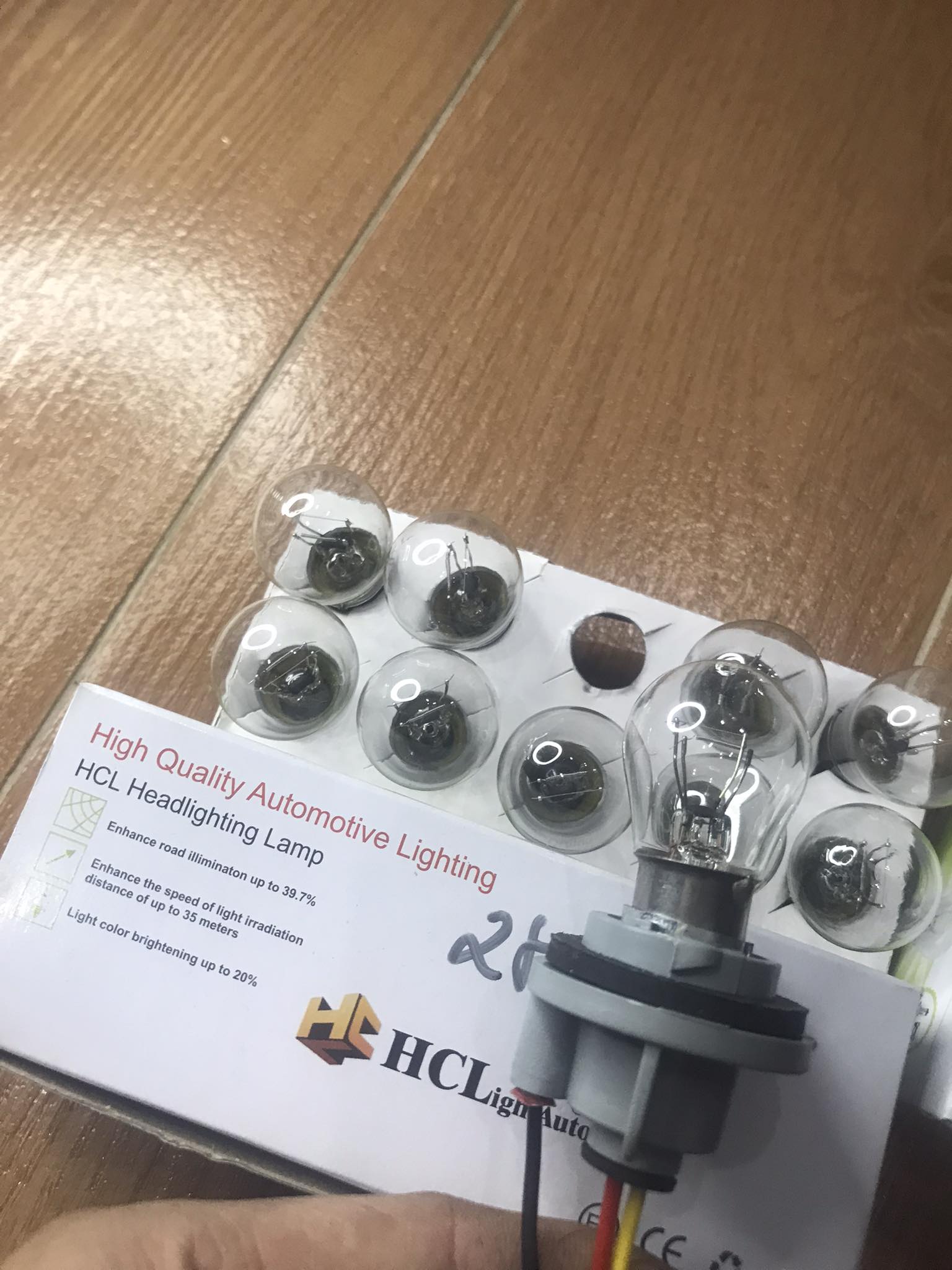 Hộp 10 bóng đèn xi nhan, bóng đèn phanh s25 1im- 2 tim 12v/24v 21w chất lượng cao