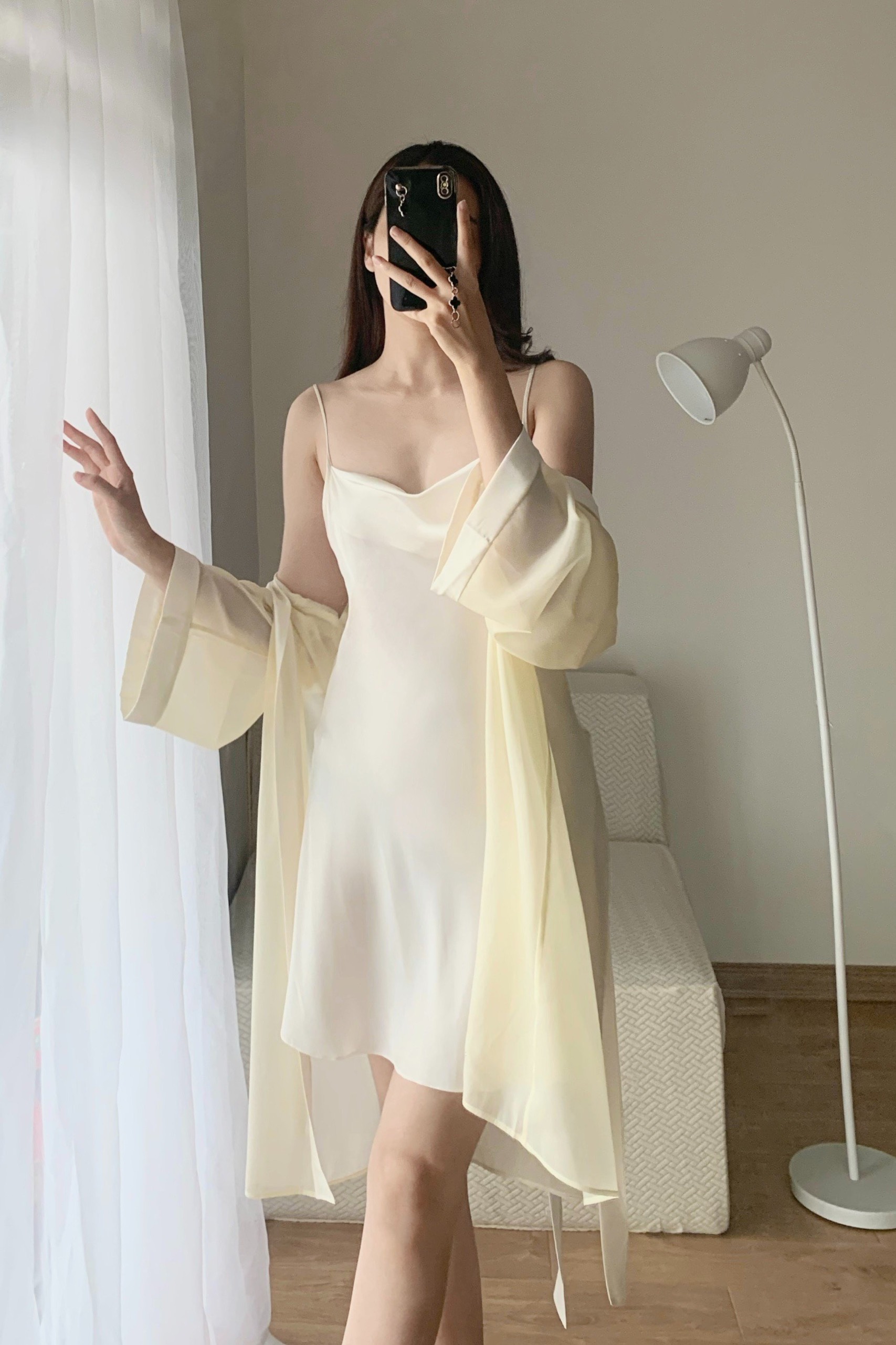 Set váy ngủ lụa latin hai dây kèm áo choàng lụa cổ đổ cao cấp mềm mịn, thoải mái, quyến rũ full size