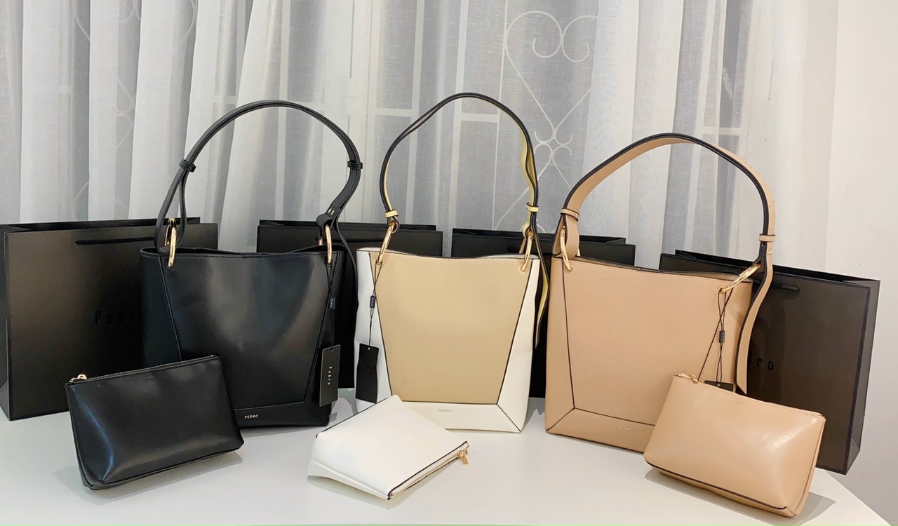 túi kẹp nách  siêu đẹp trắng da đen PW2-36610003 Size : 25x27x11 cm