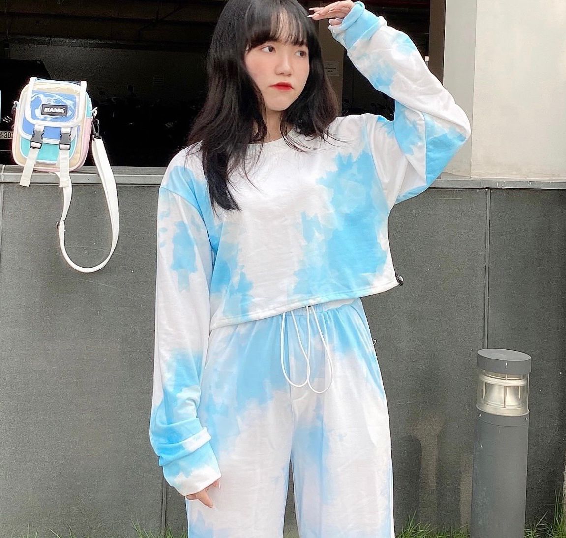 Áo Croptop Loang Màu 3D Ulzzang Rút Dây Tay Dài Dáng Rộng Màu Xanh Dương - MM