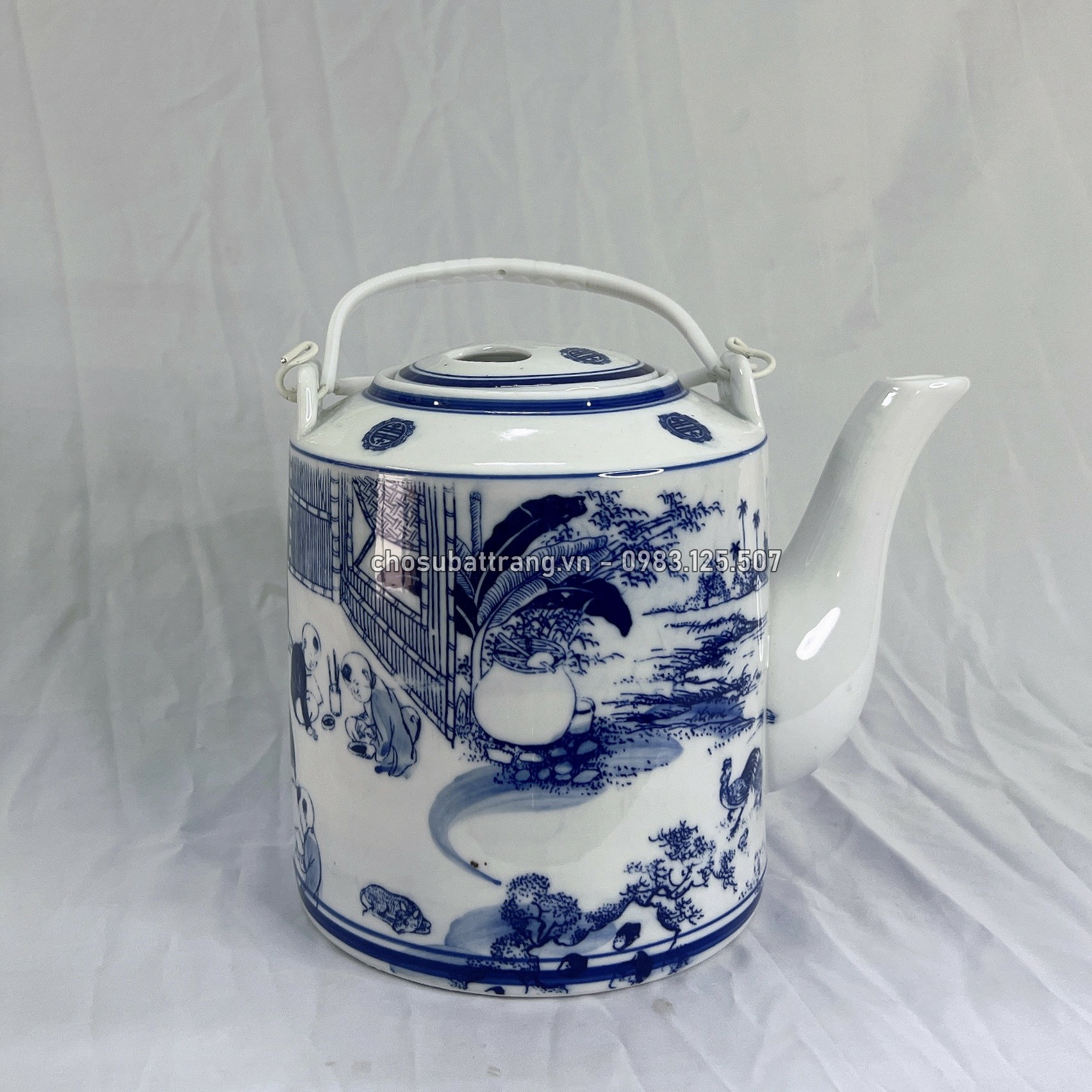 Ấm tích pha trà xanh men trắng trong - 1.5lit - Giao mẫu ngẫu nhiên