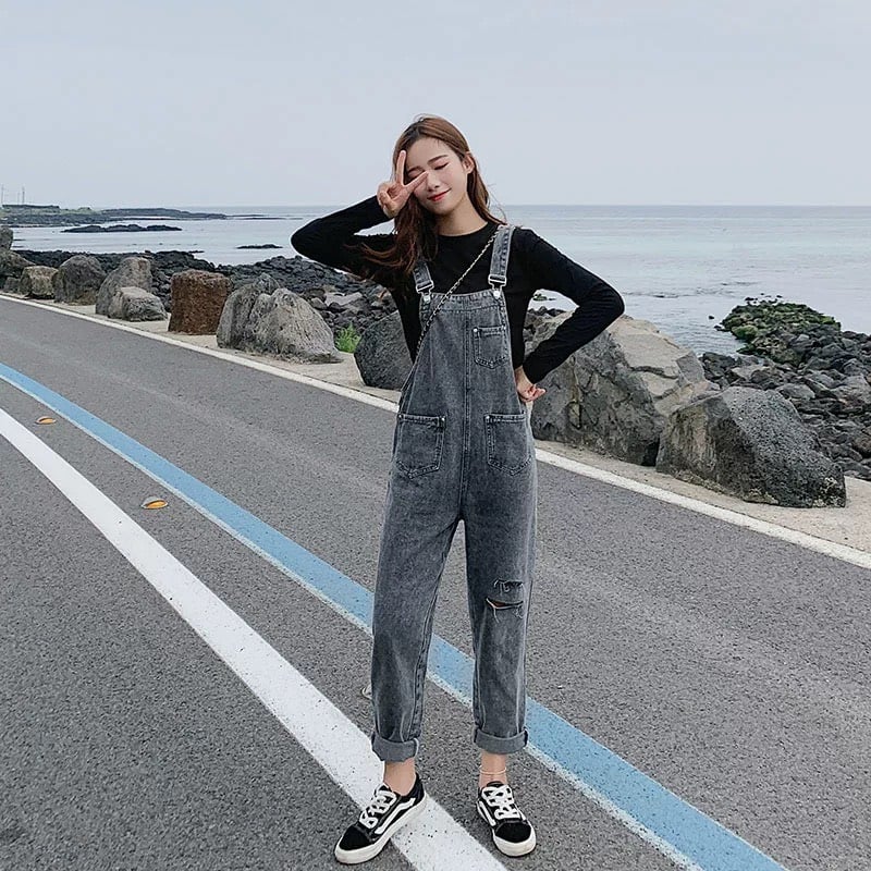 Quần yếm jean dài nữ, OEM ( màu xanh đậm) có đai nịt, lưng cao,dây phối kiểu mới,( size : S,M, L) thời trang PINKY79SHOP d0603