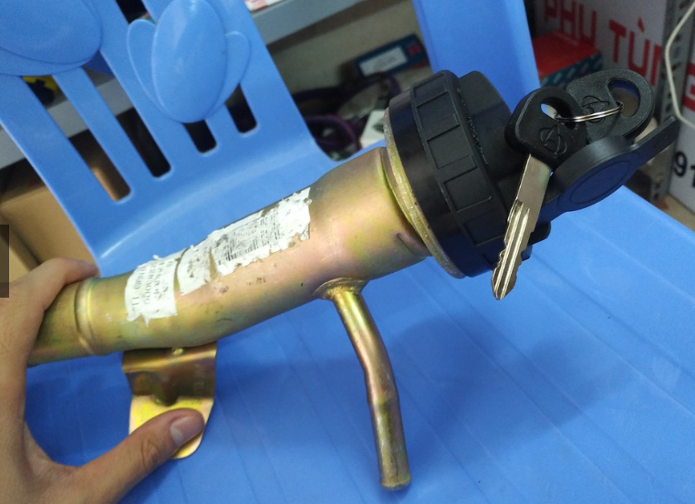 Nắp bình xăng dongben 870