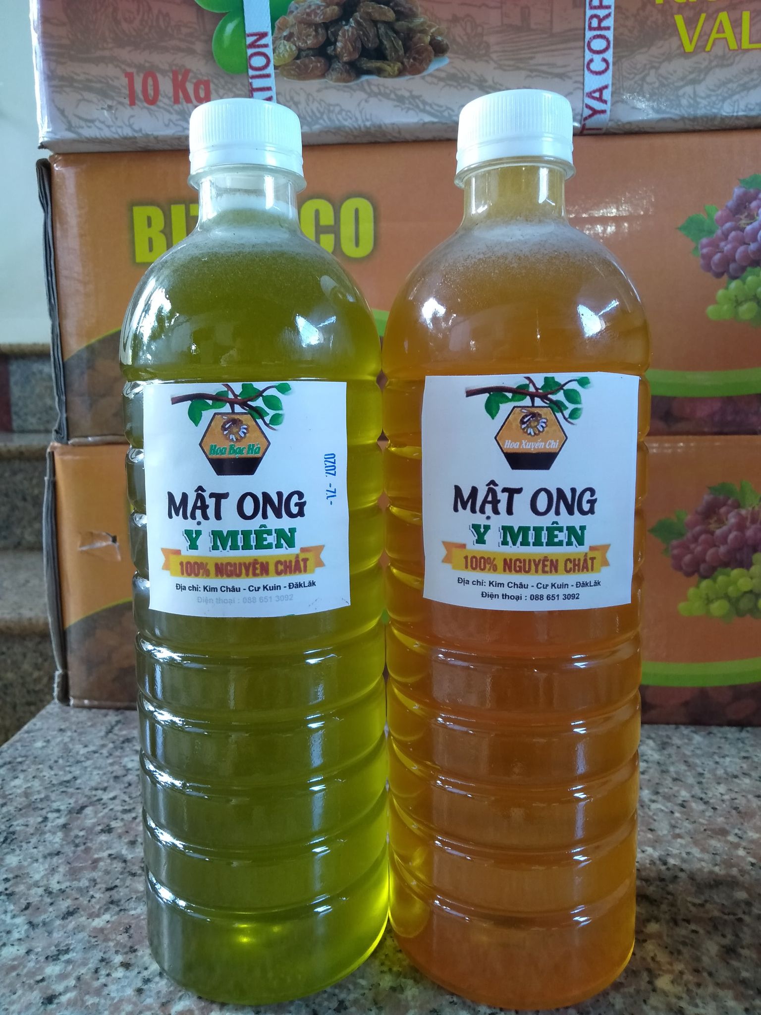 Combo 1 lit mật bạc hà và 1 lit mật cỏ kim nguyên chất