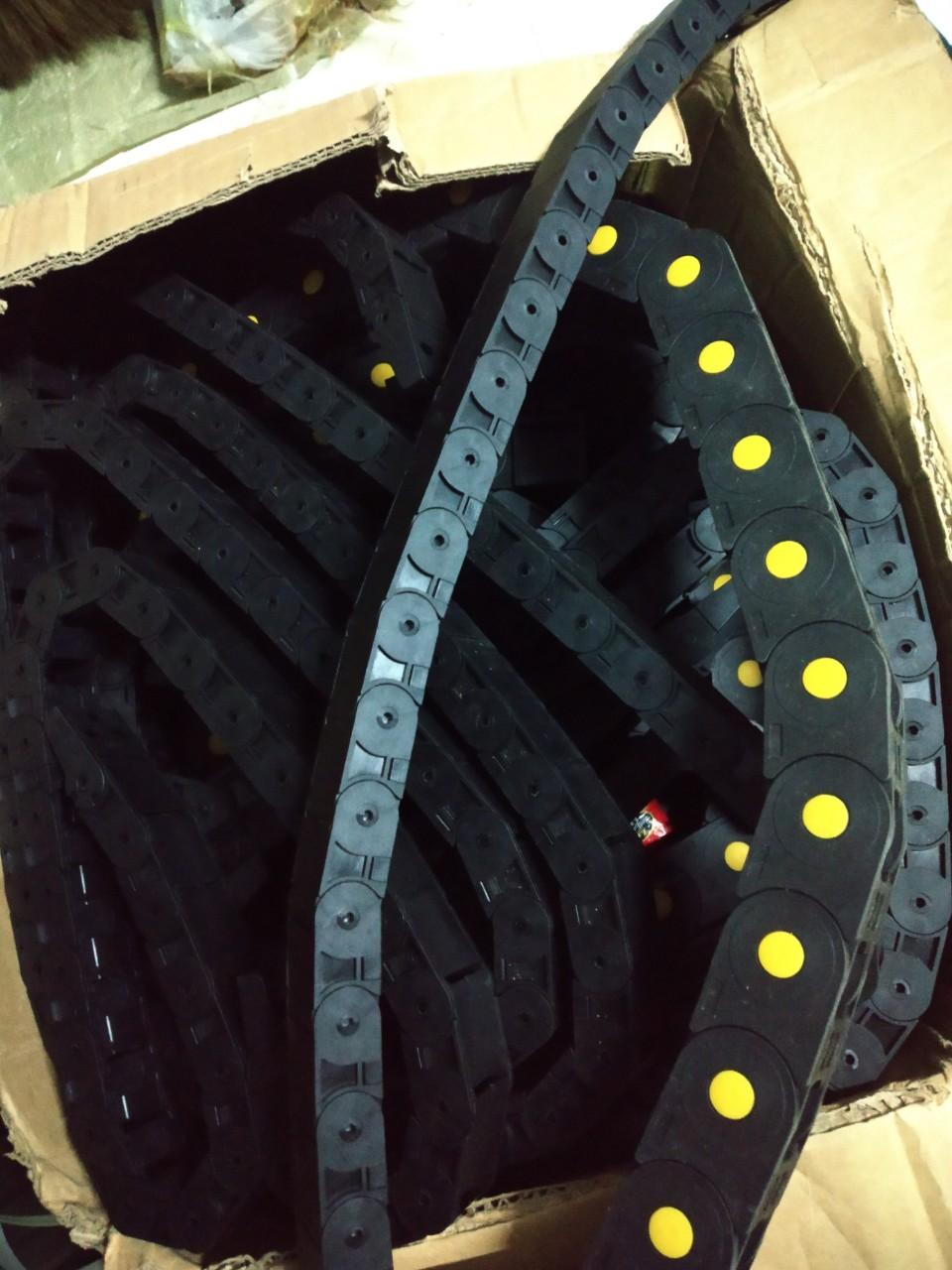 Máng xích điện 25 x 25