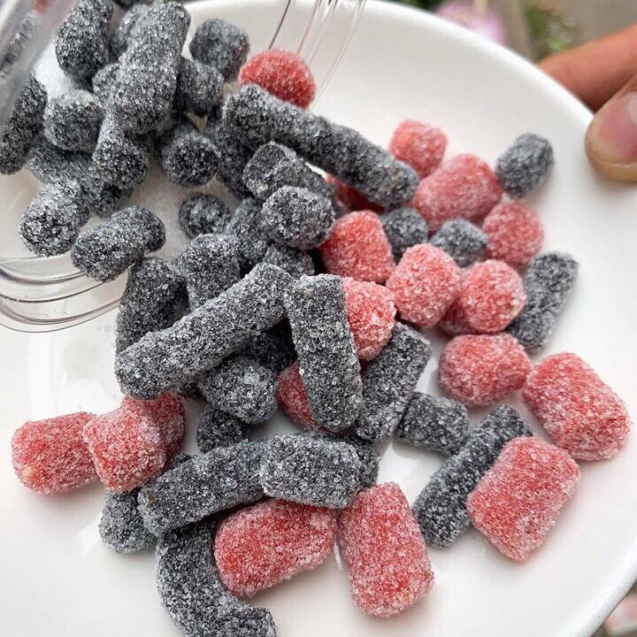 0.5kg kẹo dâu Tây và 0,5kg kẹo dâu tằm Đà Lạt chua ngọt