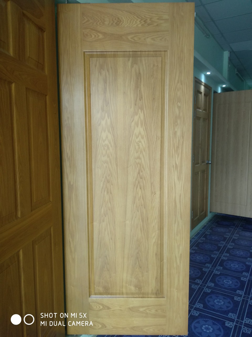 Cửa gỗ phòng ngủ đẹp giá rẻ