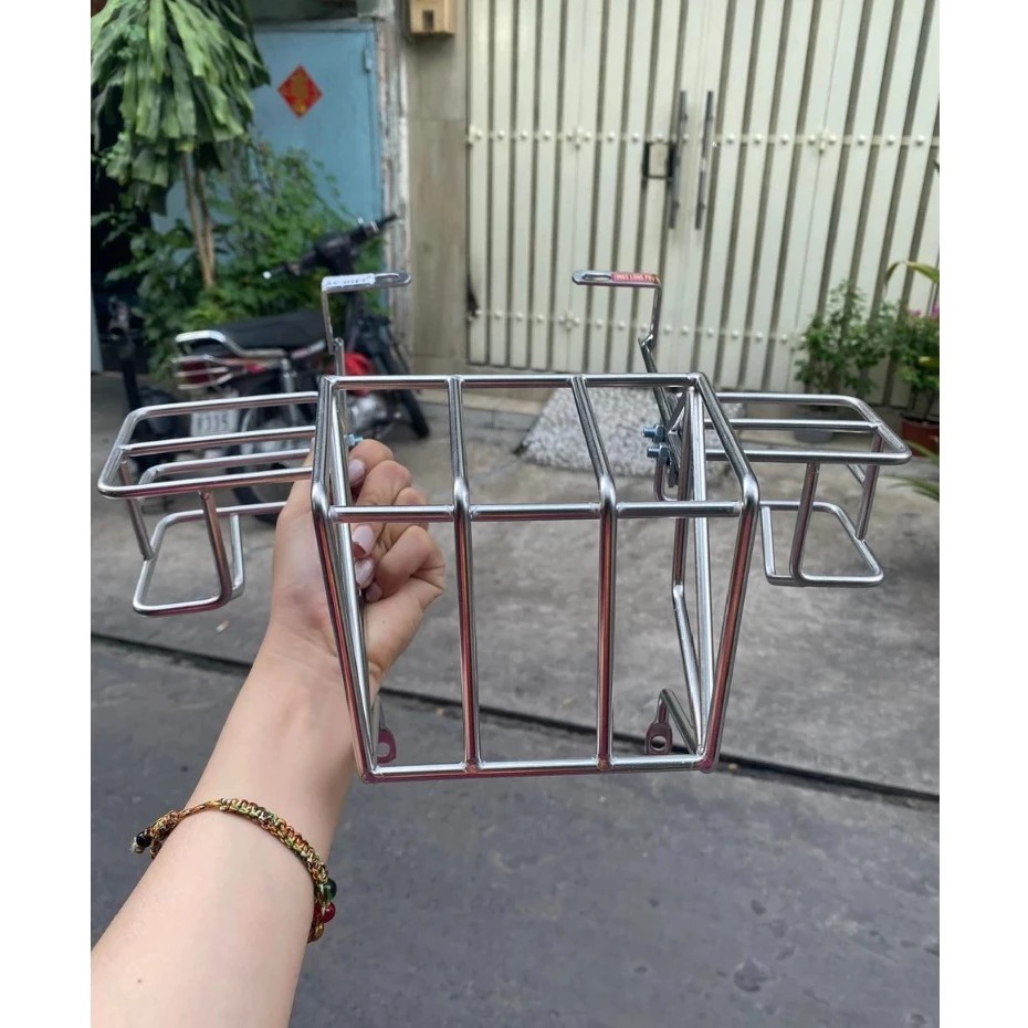 BẢO VỆ ĐÈN HẬU XE CUB 82 - DD - DH - CUSTOM INOX