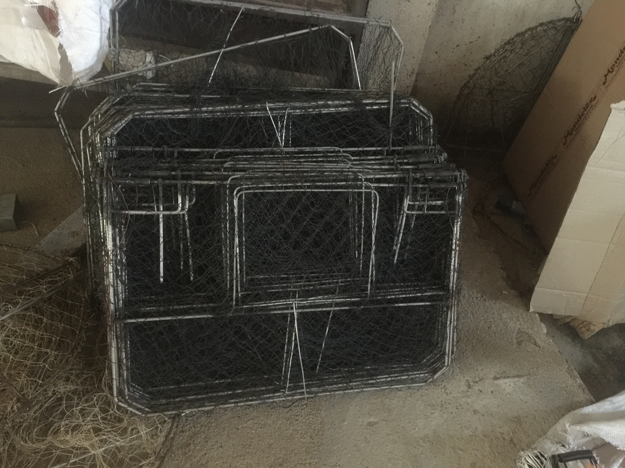 Mẹt vuông bẫy quốc bịp dài 90 rộng 60 thép ac chống rỉ lưới đã nhuộm tàng hình màu đen