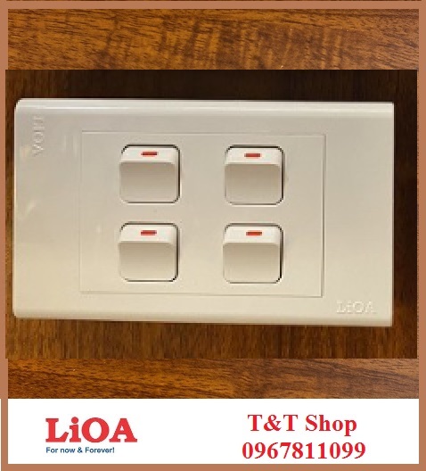 Mặt 4 lỗ với 4 công tắc vuông Lioa lắp âm tường