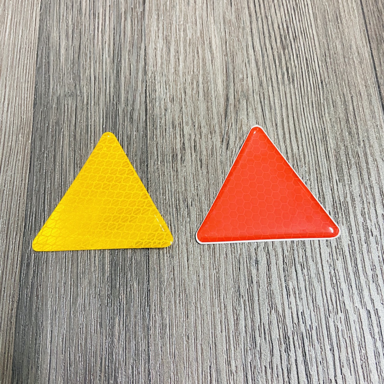   CHÚ Ý  Miếng tem cảnh báo dán đuôi dè phản quang tem tam giác phản quang dán đuôi dè xe máy 