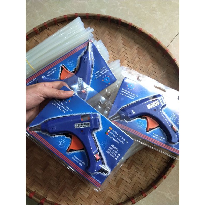 Mua súng bắn keo tặng ngay keo nến