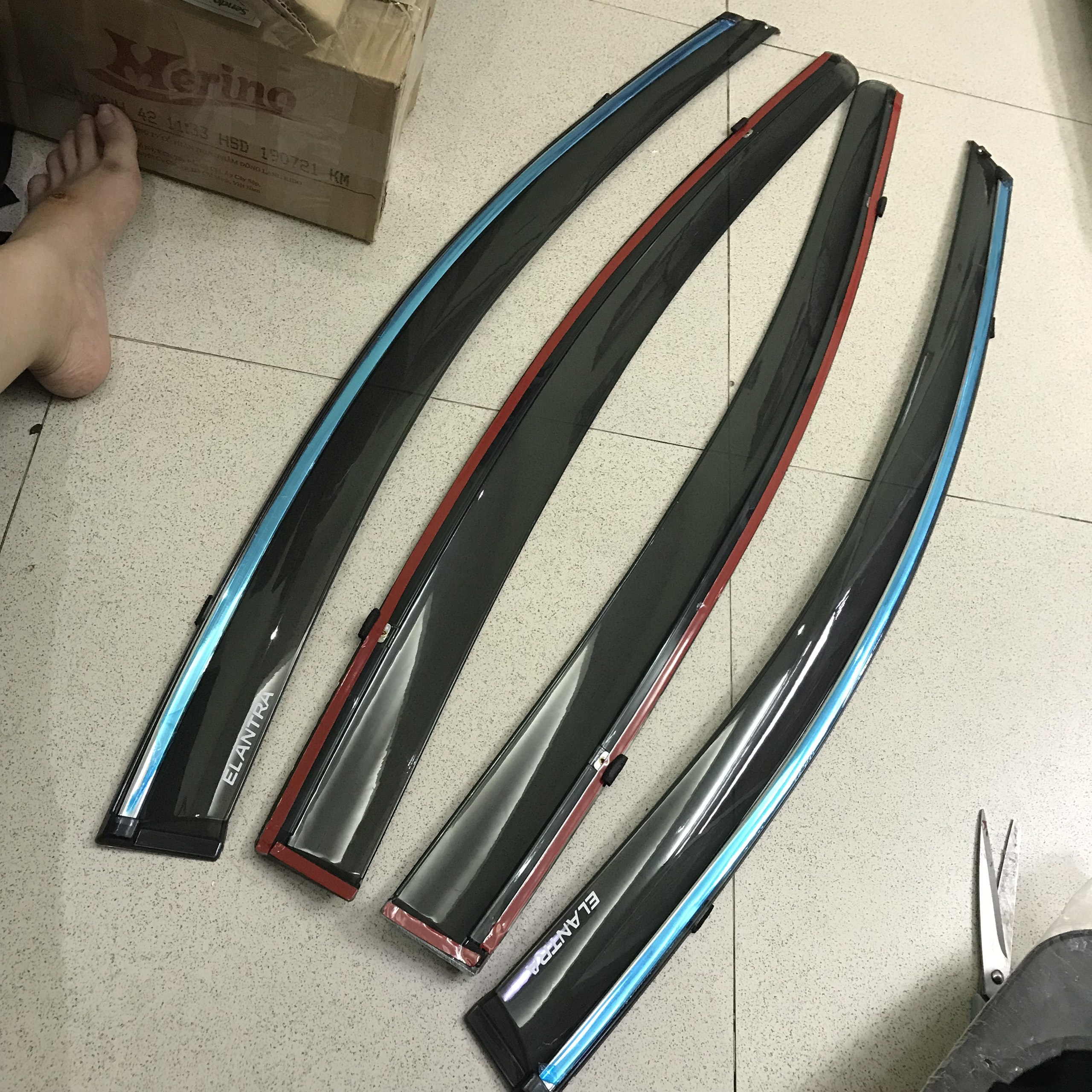 Bộ vè che mưa viền chỉ Inox cao cấp xe Hyundai Elantra 2017 đến 2021,2022