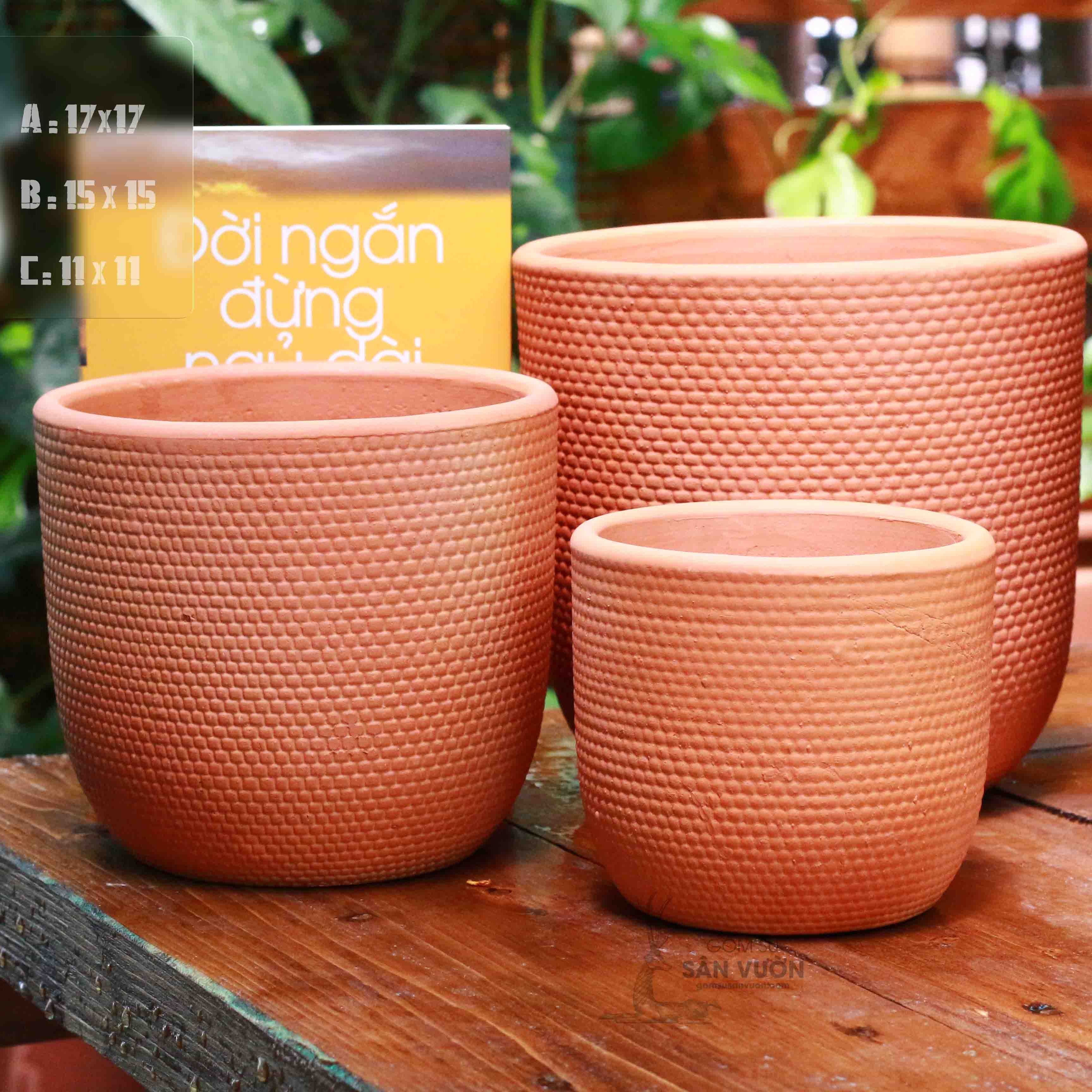 Chậu gốm đất nung kiểu TRỨNG DA RẮN size 10cm LPCN08-10 (1 cái) - Màu gốm đỏ , chậu trồng cây, gốm sứ sân vườn Bình Dương