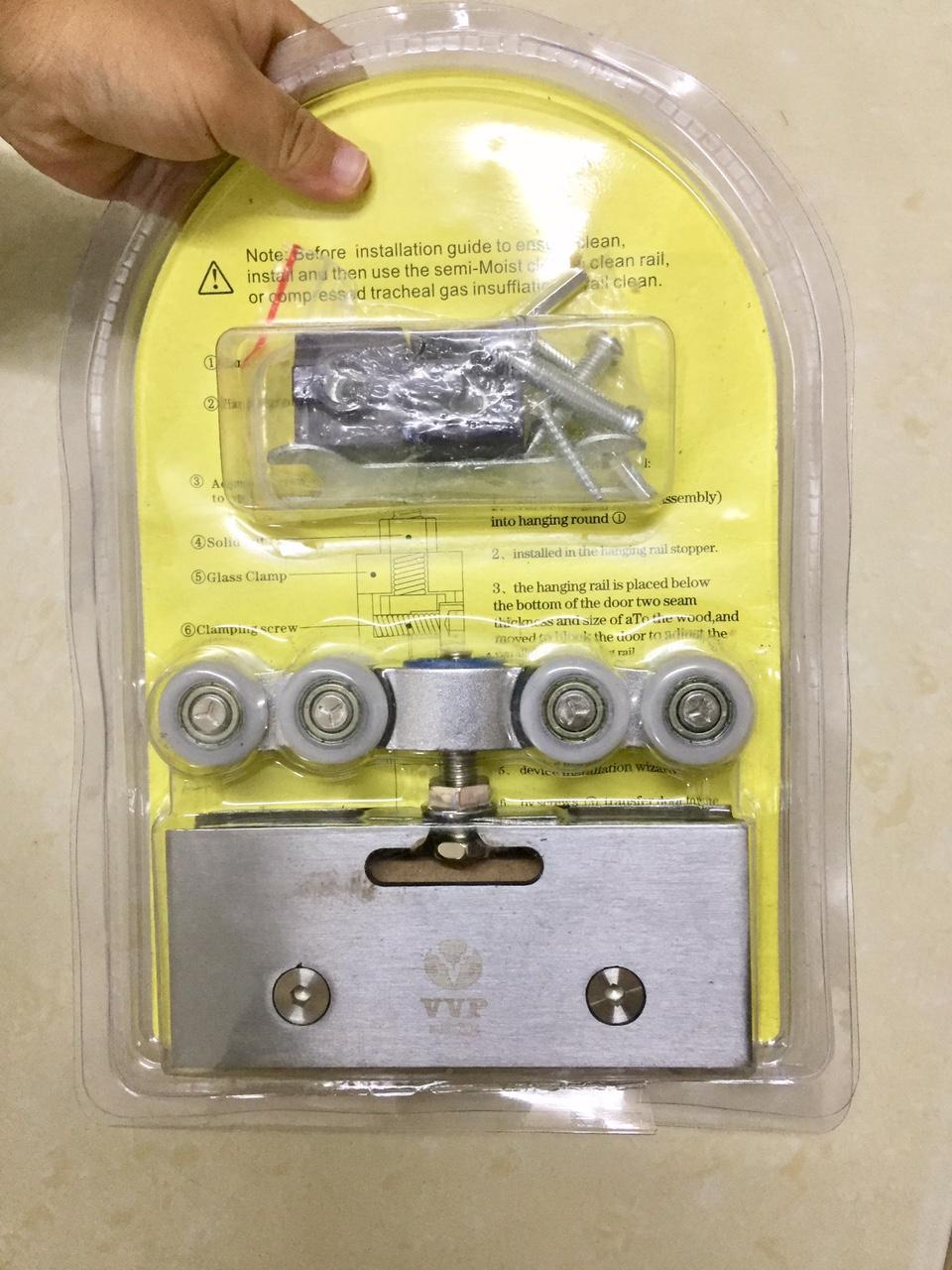 Bánh xe cửa lùa kính treo VVP Thái Lan, phụ kiện cửa lùa kính