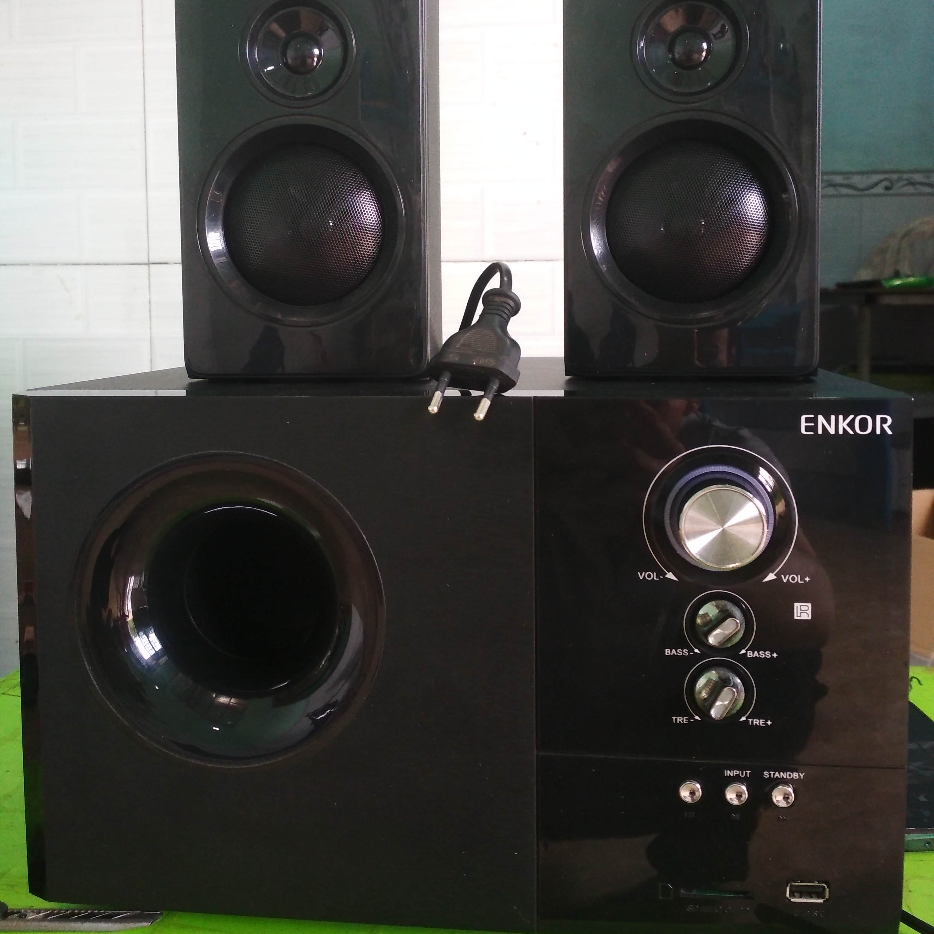 Loa vi tính 2.1 enkor s2880 đen - hàng chính hãng đã sử dụng