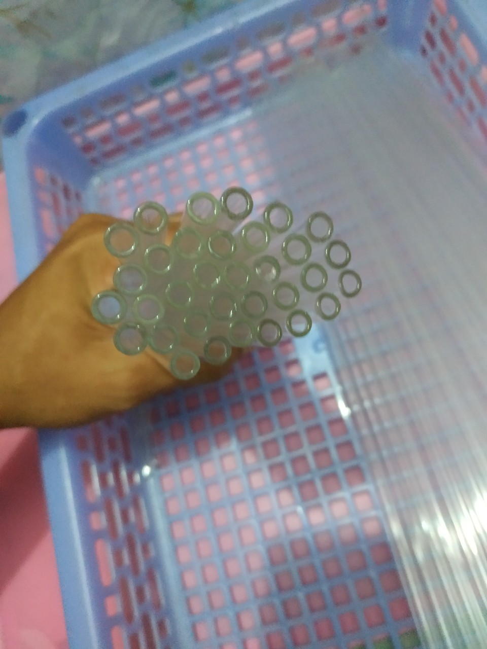 50 ống thủy tinh phi 6